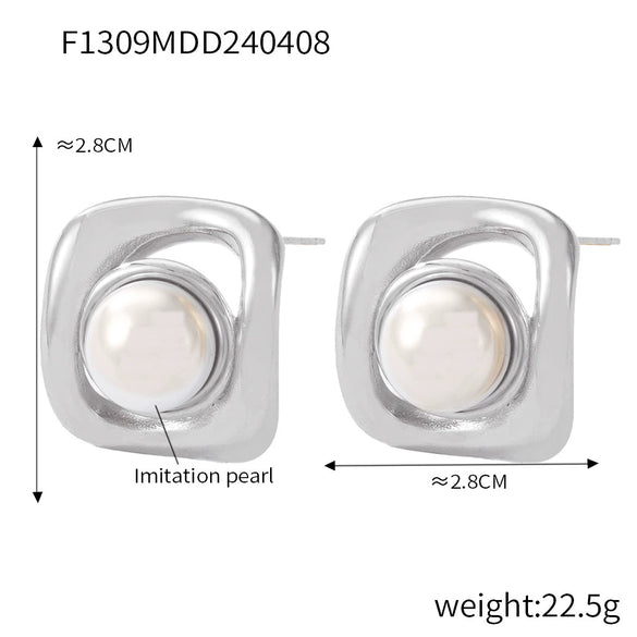 Wholesale Women's Retro Geometric Imitation Pearl Inlaid 316L Stainless Steel Goldplated Earrings