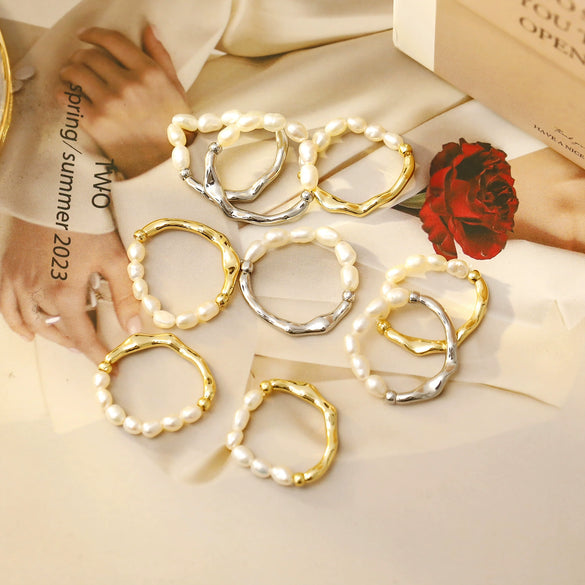 Wholesale Women's Retro Geometric Irregular Hollow Alloy Freshwater Pearl Ring With Electroplating Treatment