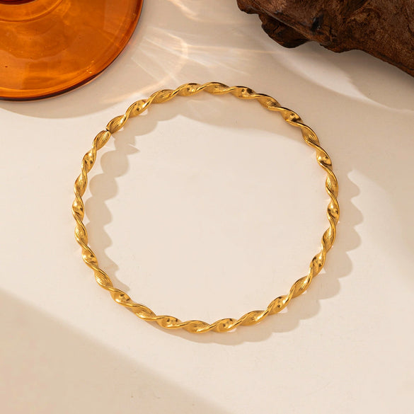 Wholesale Women's Retro Geometric 18K Gold Plated Titanium Steel Open Knotted Bracelet