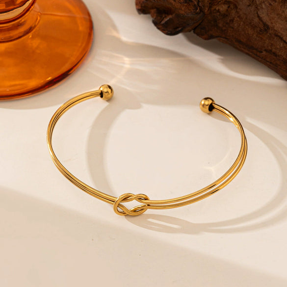 Wholesale Women's Retro Geometric 18K Gold Plated Titanium Steel Open Knotted Bracelet