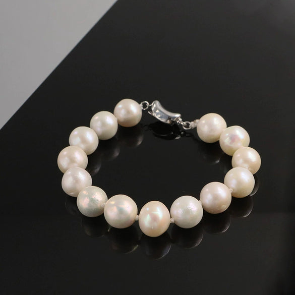 Wholesale Women's Retro Geometric Natural Pearl Bracelet With Electroplating