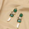 Wholesale Women's Retro Geometric Natural Pearl Earrings With Electroplating Design