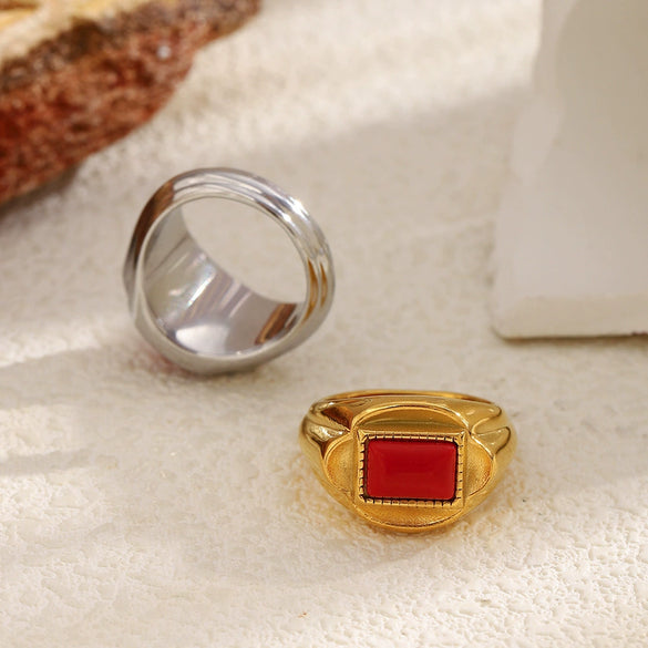 Wholesale Women's Retro Geometric Stainless Steel 18K Gold Plated Red Stone Ring Light Luxury Style