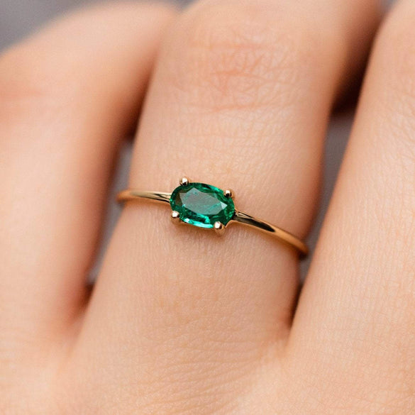 Wholesale Women's Retro Geometric Titanium Steel Birthstone Ring With Vacuum Plating 18K True Gold In Furnace