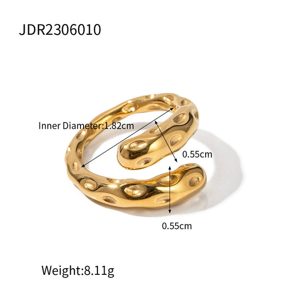 Wholesale Women's Retro Hammer Open Ring Fashion Elegant Titanium Steel Bracelet In Steel Color With Geometric Pattern And 18K Gold Electroplating