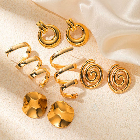 Wholesale Women's Retro High Grade Temperament Titanium Steel Earrings With Geometric Pattern And Electroplating