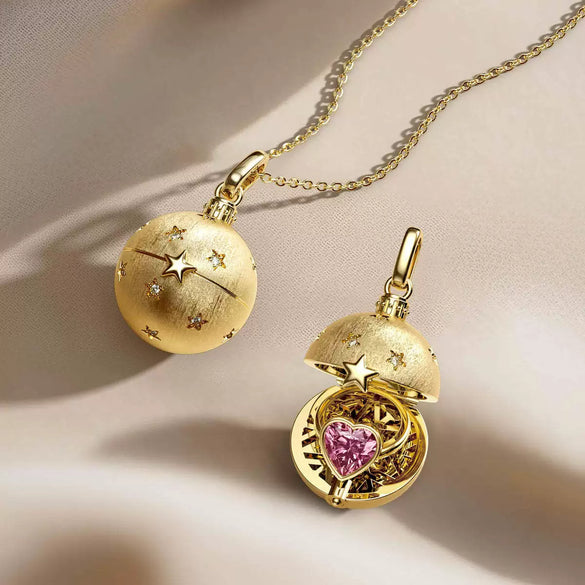 Wholesale Women's Retro Maillard Style Geometric Heart Four Leaf Clover Frog Opening And Closing Round Pendant Necklace With Copper Chain And Mixed Gemstone Setting Electroplated