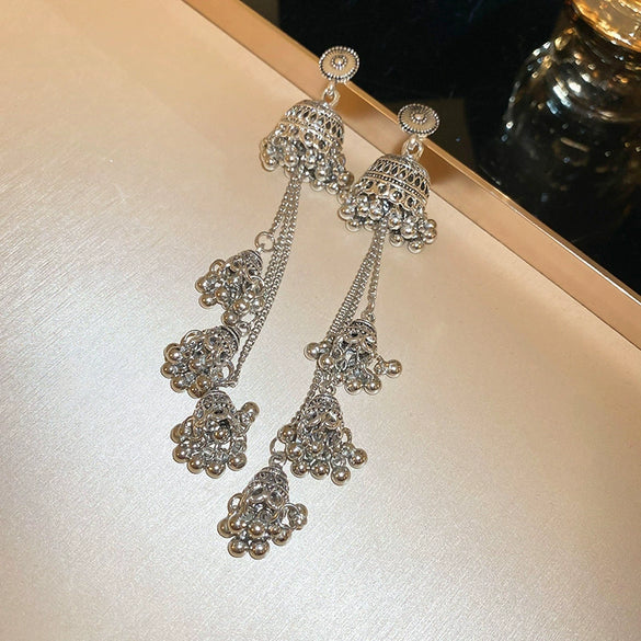 Wholesale Women's Retro Metal Geometric Tassel Earrings With Electroplating Design