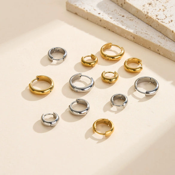 Wholesale Women's Retro Original Design Geometric Ushaped Titanium Steel And Stainless Steel Gold Plated Earrings