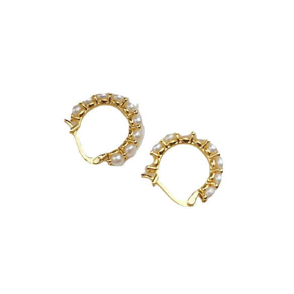 Wholesale Women's Retro S925 Silver And Gold Plated Copper Pearl Stud Earrings With Oblate And Flat Round Pearls Set With Pearls