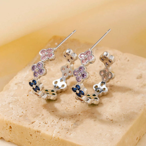 Wholesale Women's Retro Simple High Sense Ins Micro Set Zircon Four Leaf Clover Earrings Copper Jewelry