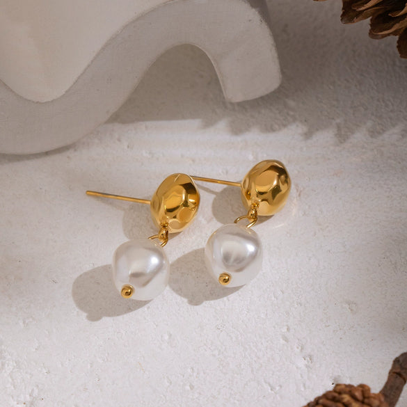 Wholesale Women's Retro Simple Pearl Geometric Earrings With Light Luxury And Minimalist Style Stainless Steel Ear Needles Pvd Furnace Vacuum Real Gold Plated
