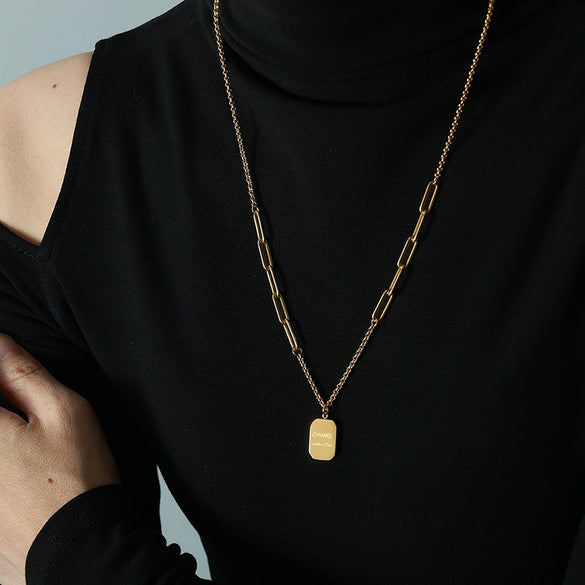 Wholesale Women's Retro Simple Square Geometric Plaid 316L Stainless Steel And 316L Stainless Steel Pendant Necklace