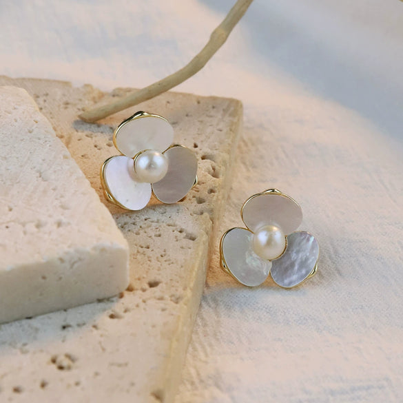 Wholesale Women's Retro Style Natural Freshwater Pearl S925 Silver Flower Zircon Nearly Round Earrings