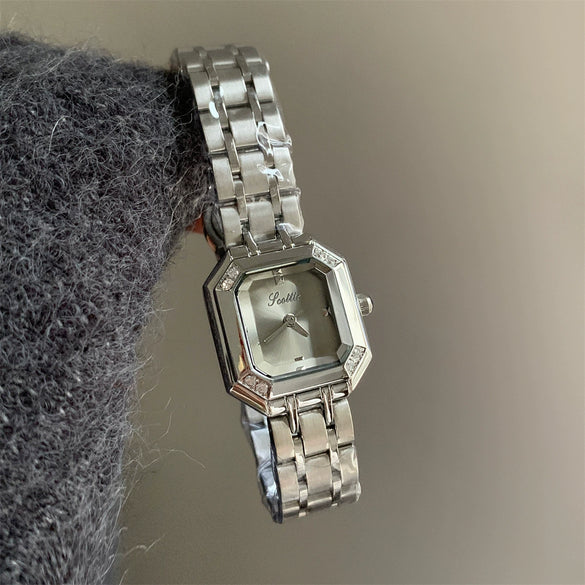 Wholesale Women's Retro Vintage Quartz Watch With Metal Strap And Rectangle Dial