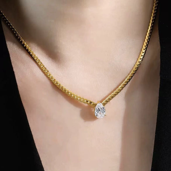 Wholesale Women's Rhinestone Electroplated Drop Shape Necklace In Old Money And Minimalist Style