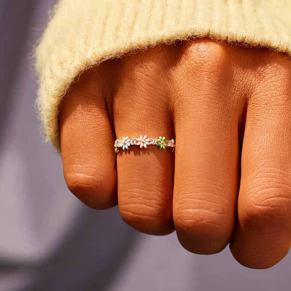 Wholesale Women's Ring S925 Sterling Silver Geometric Flower Diamond Electroplated