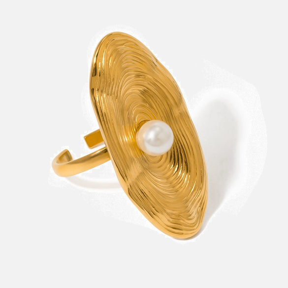 Wholesale Women's Ring Stainless Steel Geometric Oval Pearl Ring With Electroplating