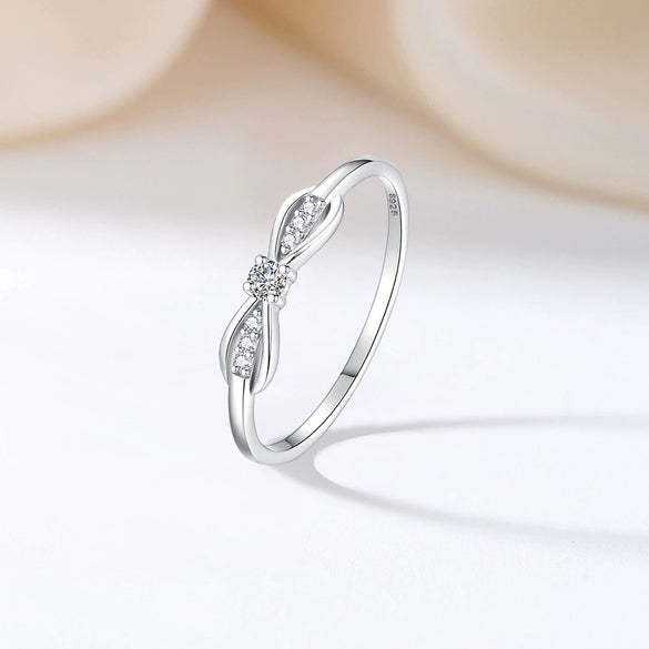 Wholesale Women's S925 Silver Bow Simple Ring With Diamond Design