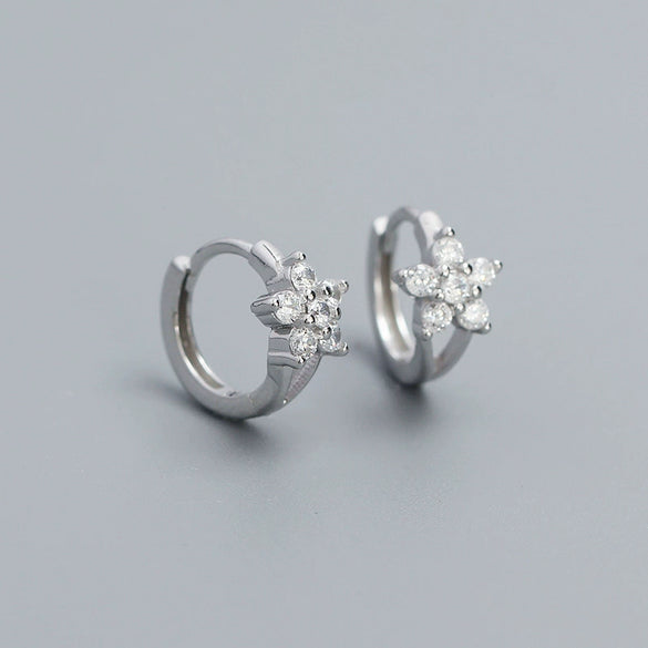 Wholesale Women's S925 Silver Flower Pattern Earrings With Electroplating