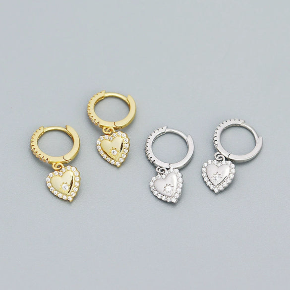 Wholesale Women's S925 Silver Heart Shape Ear Studs With Electroplating And Love Design