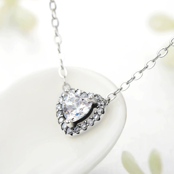 Wholesale Women's S925 Silver Heartshaped Exquisite Zirconium Micro Inlay All Match Necklace Pendant With Cross Chain Light Luxury Jewelry