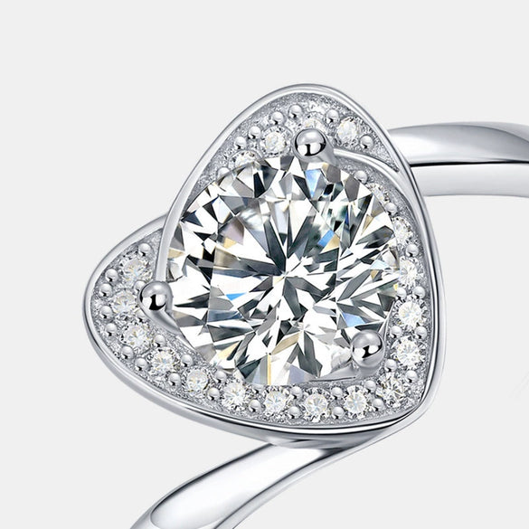 Wholesale Women's S925 Silver Moissanite Heart Shaped Inlay Ring Fashion Classic Arm Twisting Love Wedding Style