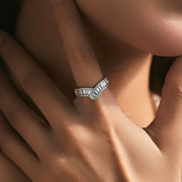 Wholesale Women's S925 Silver Niche Style Irregular Line Diamond Ring