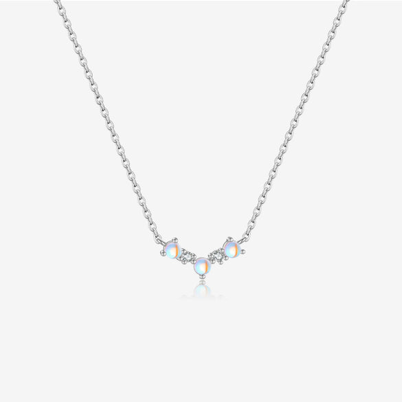 Wholesale Women's S925 Silver Simple Retro Niche Clavicle Necklace With Geometric Design And Electroplating