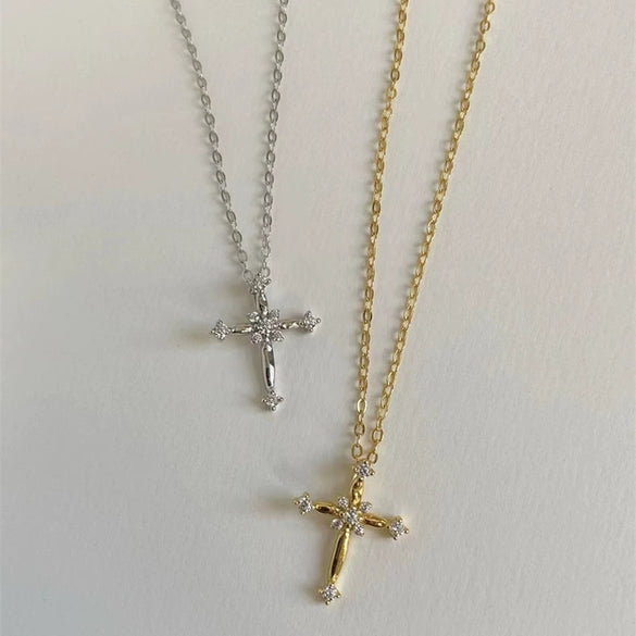 Wholesale Women's S925 Sterling Silver Cross Ochain Necklace With Geometric Pattern And Diamond Design