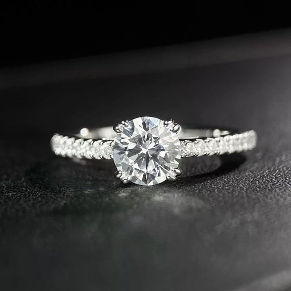 Wholesale Women's S925 Sterling Silver Elegant Geometric Moissanite Ring With Four Claw Setting