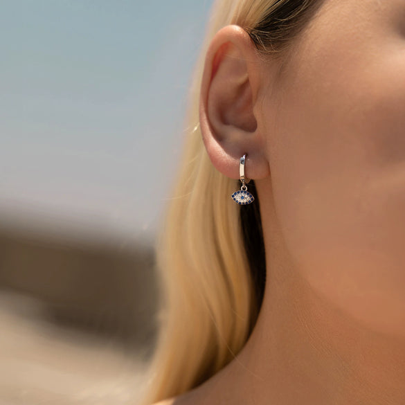 Wholesale Women's S925 Sterling Silver Eyeshaped Electroplated Light Luxury Earrings