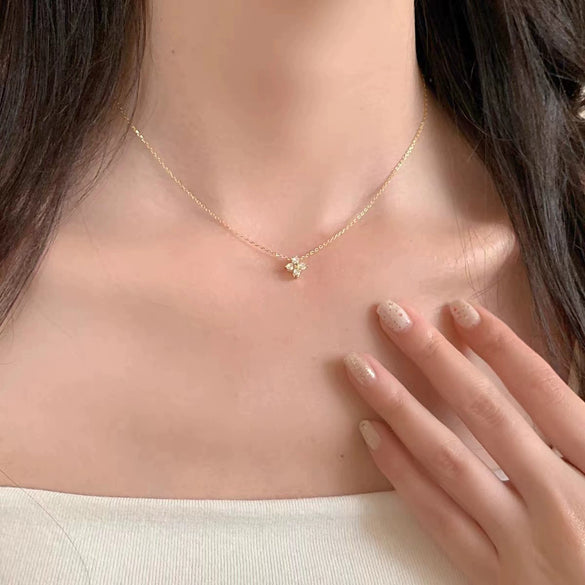 Wholesale Women's S925 Sterling Silver Fourleaf Clover Diamond Pendant Necklace 14K Goldplated
