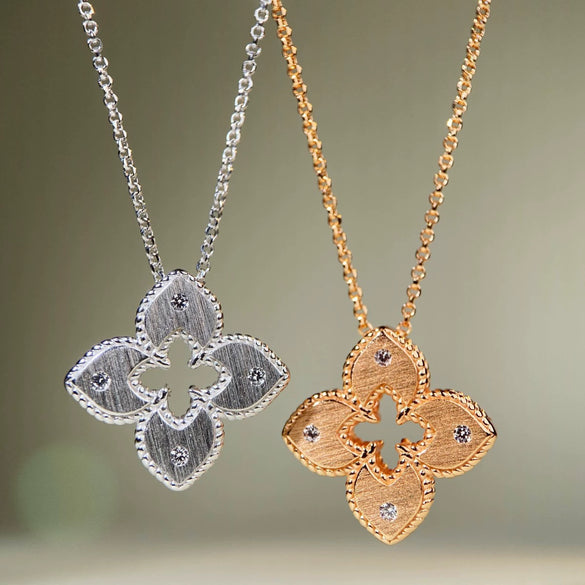 Wholesale Women's S925 Sterling Silver Fourpointed Star Flower Pendant Necklace With 18K Champagne Gold Plated O Word Chain