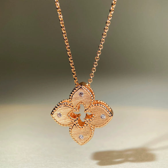 Wholesale Women's S925 Sterling Silver Fourpointed Star Flower Pendant Necklace With 18K Champagne Gold Plated O Word Chain