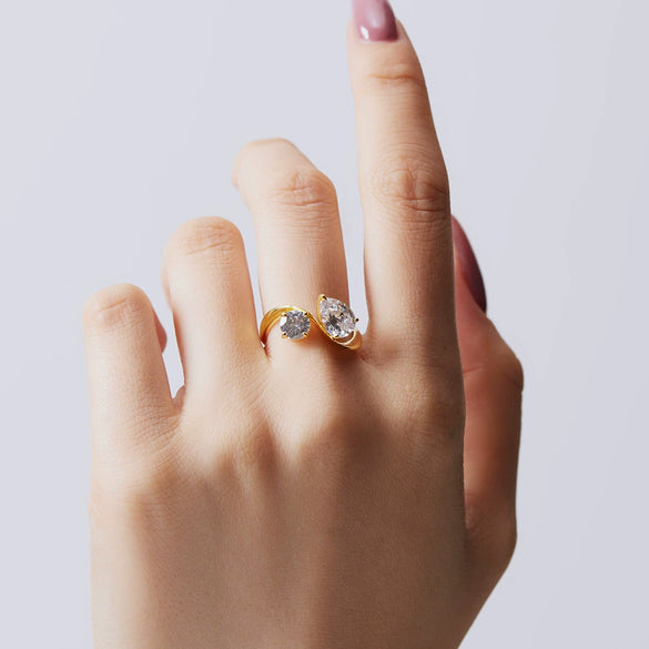 Wholesale Women's S925 Sterling Silver Geometric Dropshaped Ring With Double Main Stones And Electroplating Design