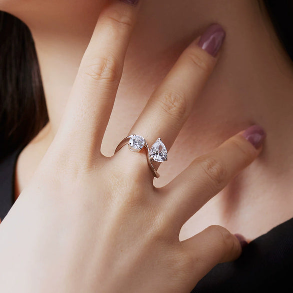 Wholesale Women's S925 Sterling Silver Geometric Dropshaped Ring With Double Main Stones And Electroplating Design