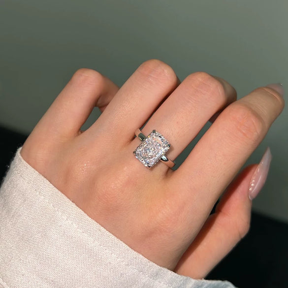 Wholesale Women's S925 Sterling Silver Geometric Elegant Ring With Ice Flower Cut