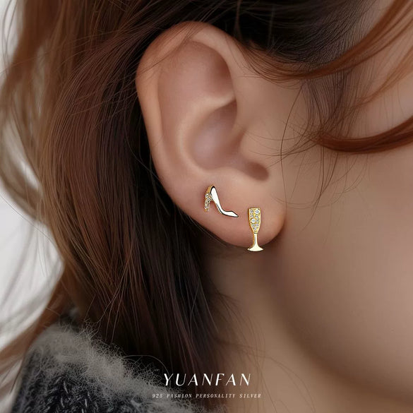 Wholesale Women's S925 Sterling Silver Geometric Lips Micropaved Zircon Earrings Light Luxury Style