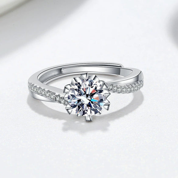 Wholesale Women's S925 Sterling Silver Geometric Pattern Cross Sixclaw Simulation Diamond Ring With 18K Platinum Electroplating
