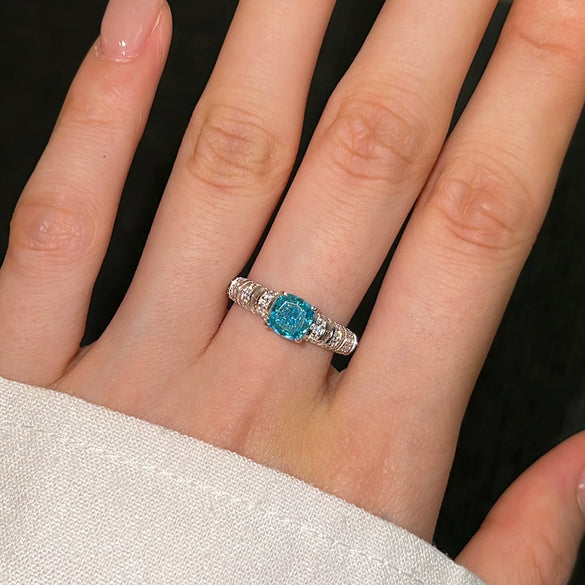 Wholesale Women's S925 Sterling Silver Geometric Square Ice Flower Cut Zircon Ring With Electroplating