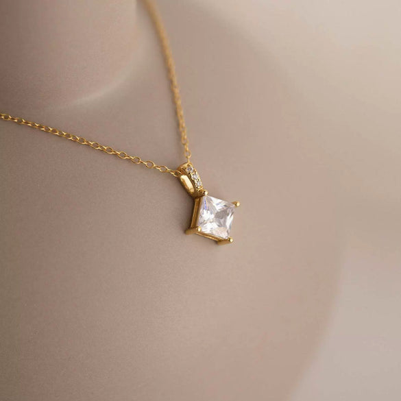 Wholesale Women's S925 Sterling Silver Geometric Square Necklace With O Word Chain And Electroplating