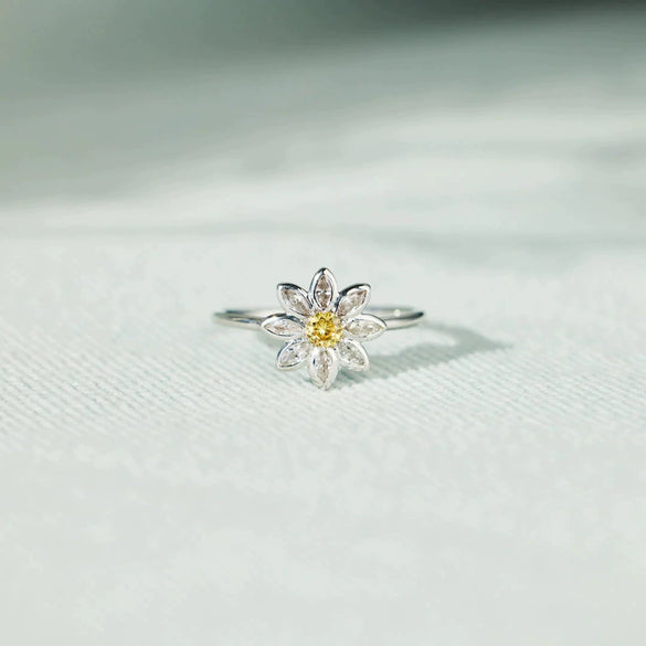 Wholesale Women's S925 Sterling Silver Geometric Sun Drop Flower Ring With Electroplating