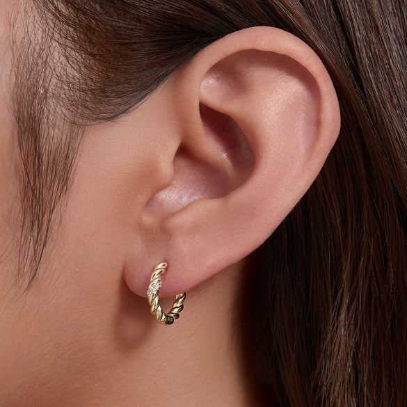 Wholesale Women's S925 Sterling Silver Geometric Twist Pattern Zircon Earrings Gold And Silver Plated