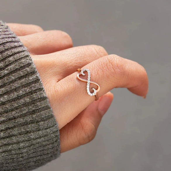 Wholesale Women's S925 Sterling Silver Heart Infinite Geometric Ring With Electroplating