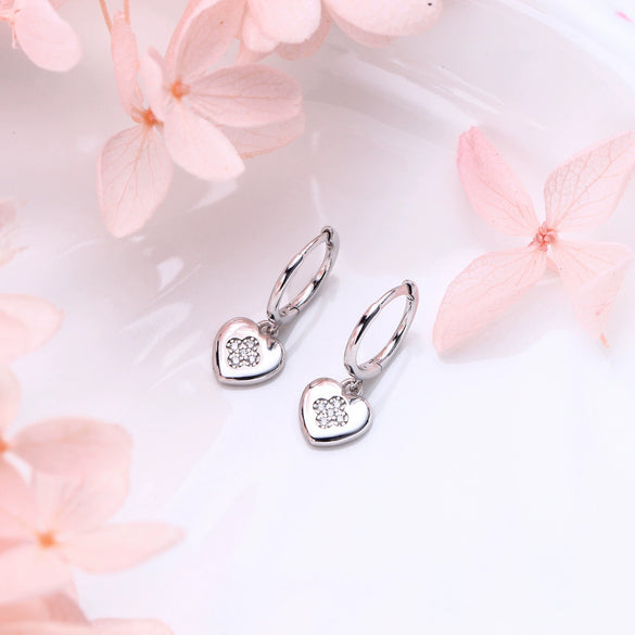 Wholesale Women's S925 Sterling Silver Heart Shaped Inlaid Zircon Stud Earrings