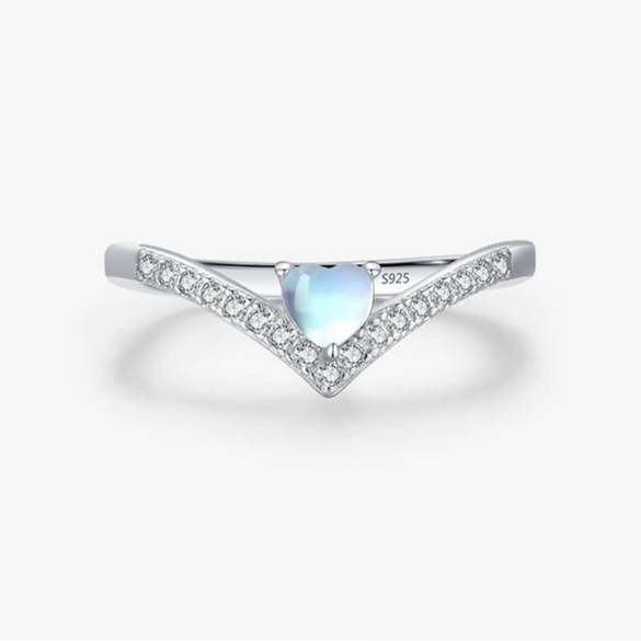 Wholesale Women's S925 Sterling Silver Heartshaped Moonstone Arrow Ring With Zircon Inlay
