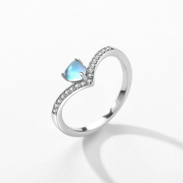 Wholesale Women's S925 Sterling Silver Heartshaped Moonstone Arrow Ring With Zircon Inlay