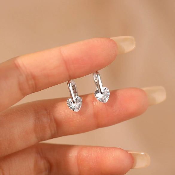 Wholesale Women's S925 Sterling Silver Heartshaped Zircon Earrings Light Luxury Fashion