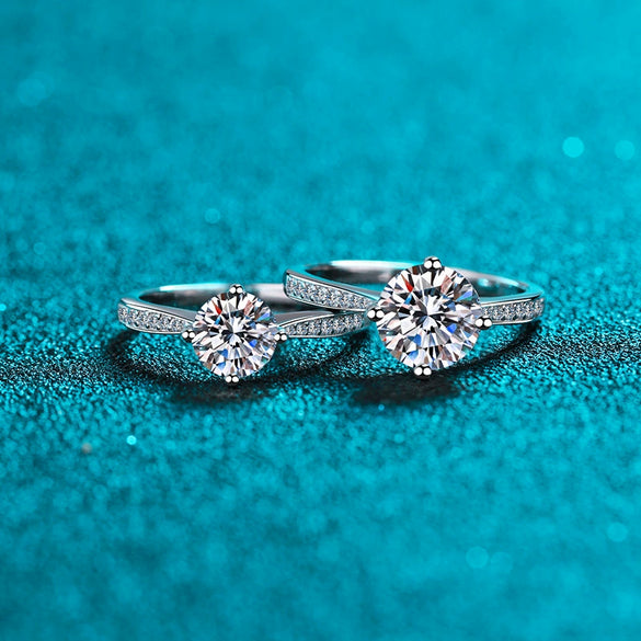 Wholesale Women's S925 Sterling Silver Moissanite Ring With Geometric Design And Electroplating Treatment